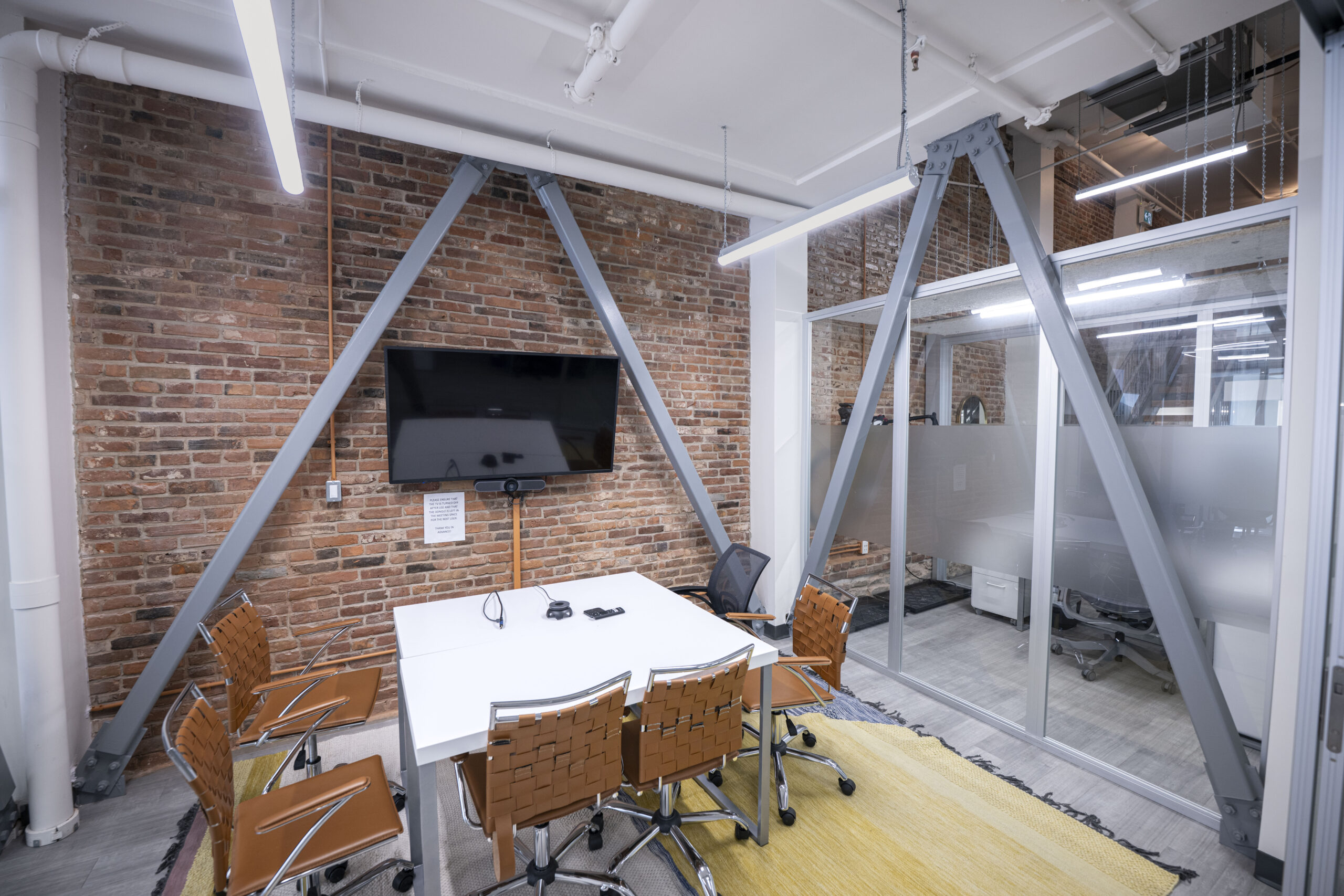 171 Wellington Street photo