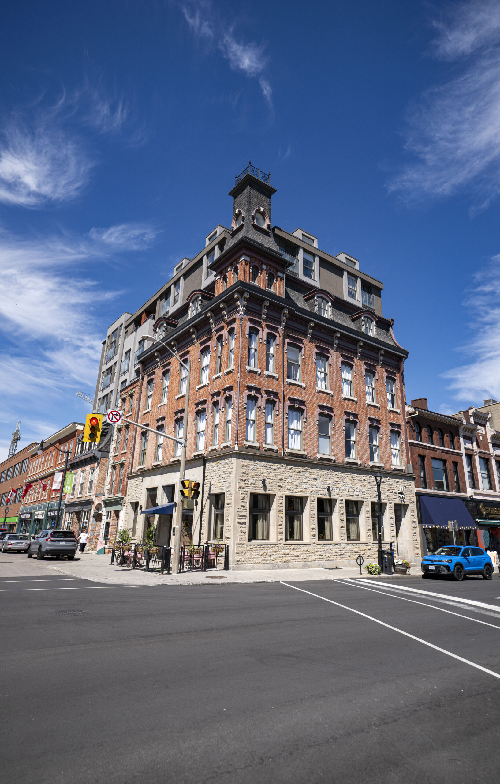 171 Wellington Street photo
