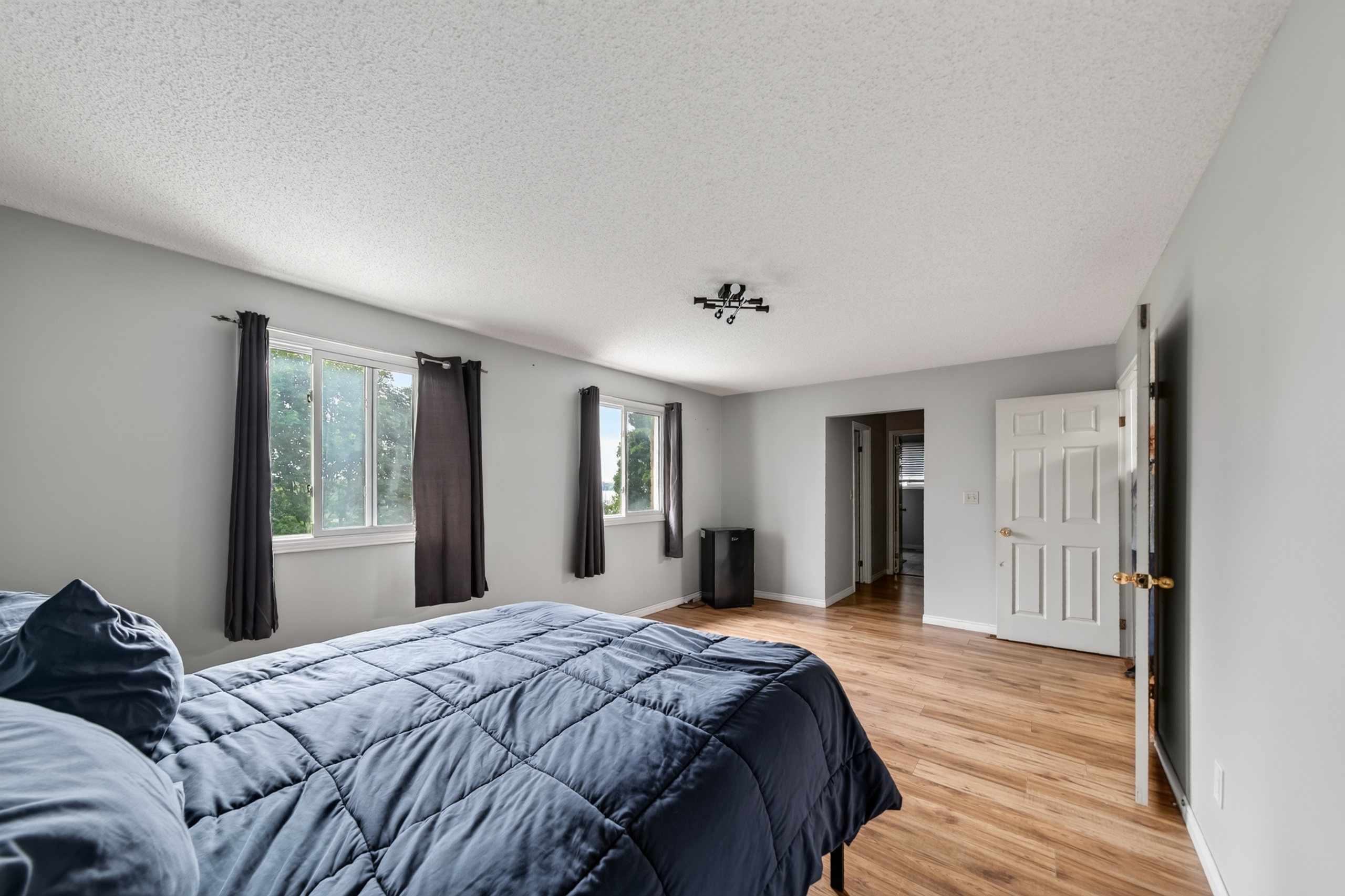 601 Forest Hill Drive Master Bed